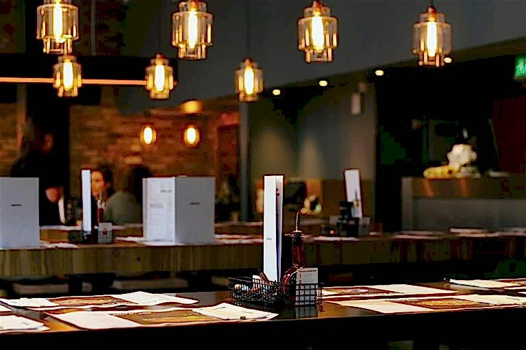 Restoran Tasarımında Dekoratif İç Mekan Aydınlatması Nasıl Olmalıdır?.