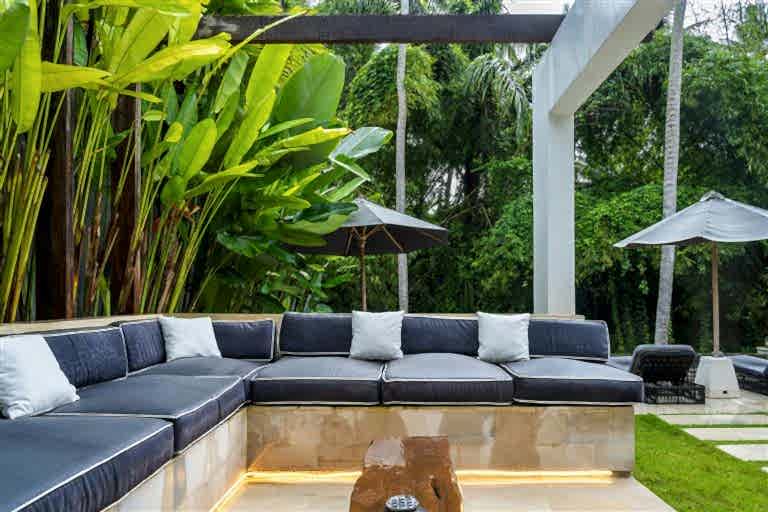 Villa Bahçelerinde Yeni Trend: ‘Dış Mekanı Bir Yaşam Alanına Dönüştürmek.